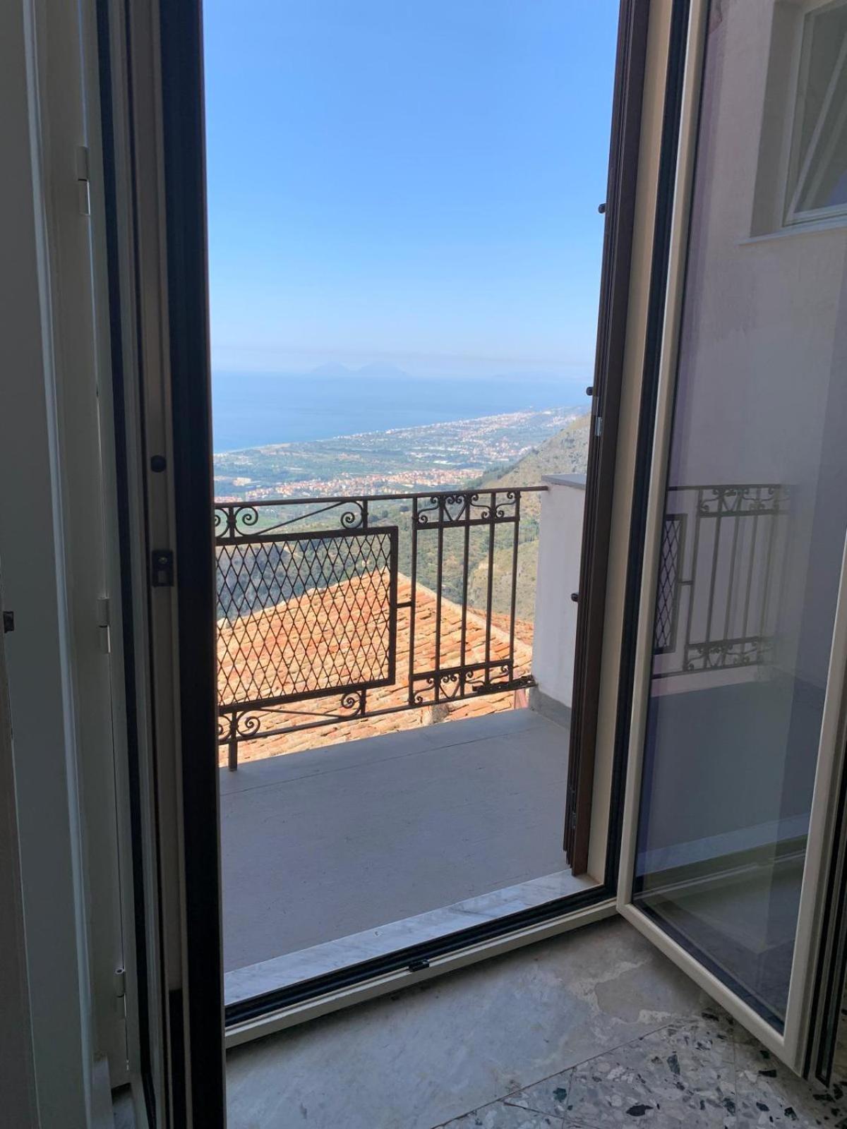 Bed & Breakfast Studioarcodia- San Marco d'Alunzio Bagian luar foto