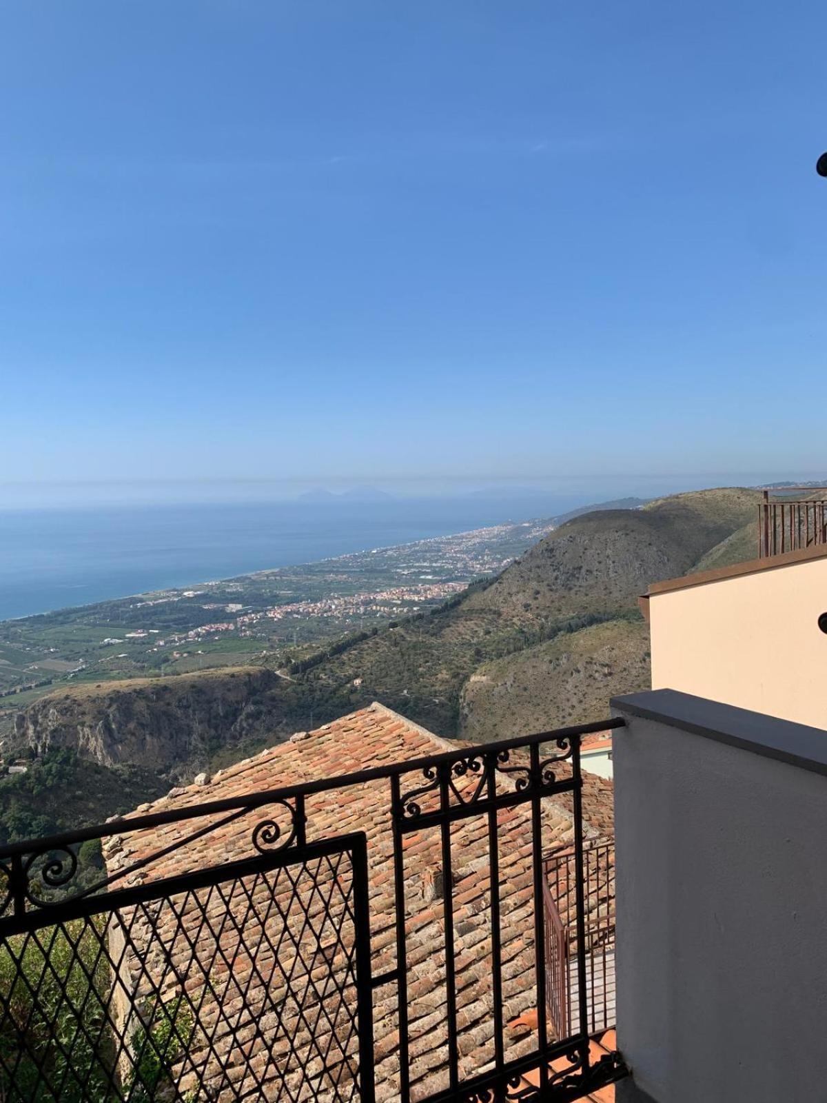 Bed & Breakfast Studioarcodia- San Marco d'Alunzio Bagian luar foto